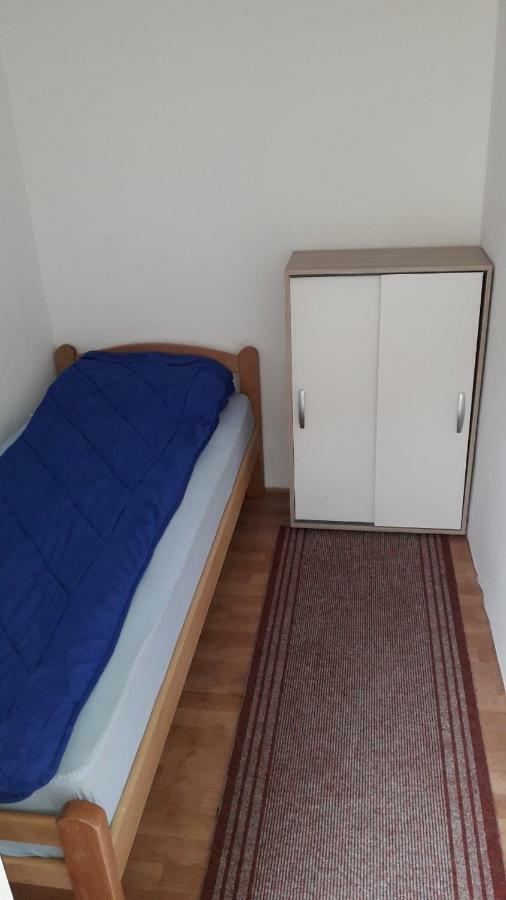 Hostel Trajan Donji Milanovac Zewnętrze zdjęcie