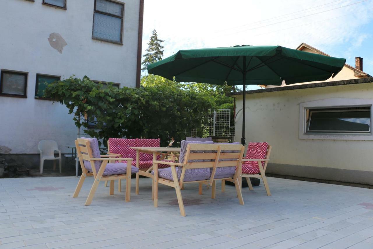 Hostel Trajan Donji Milanovac Zewnętrze zdjęcie